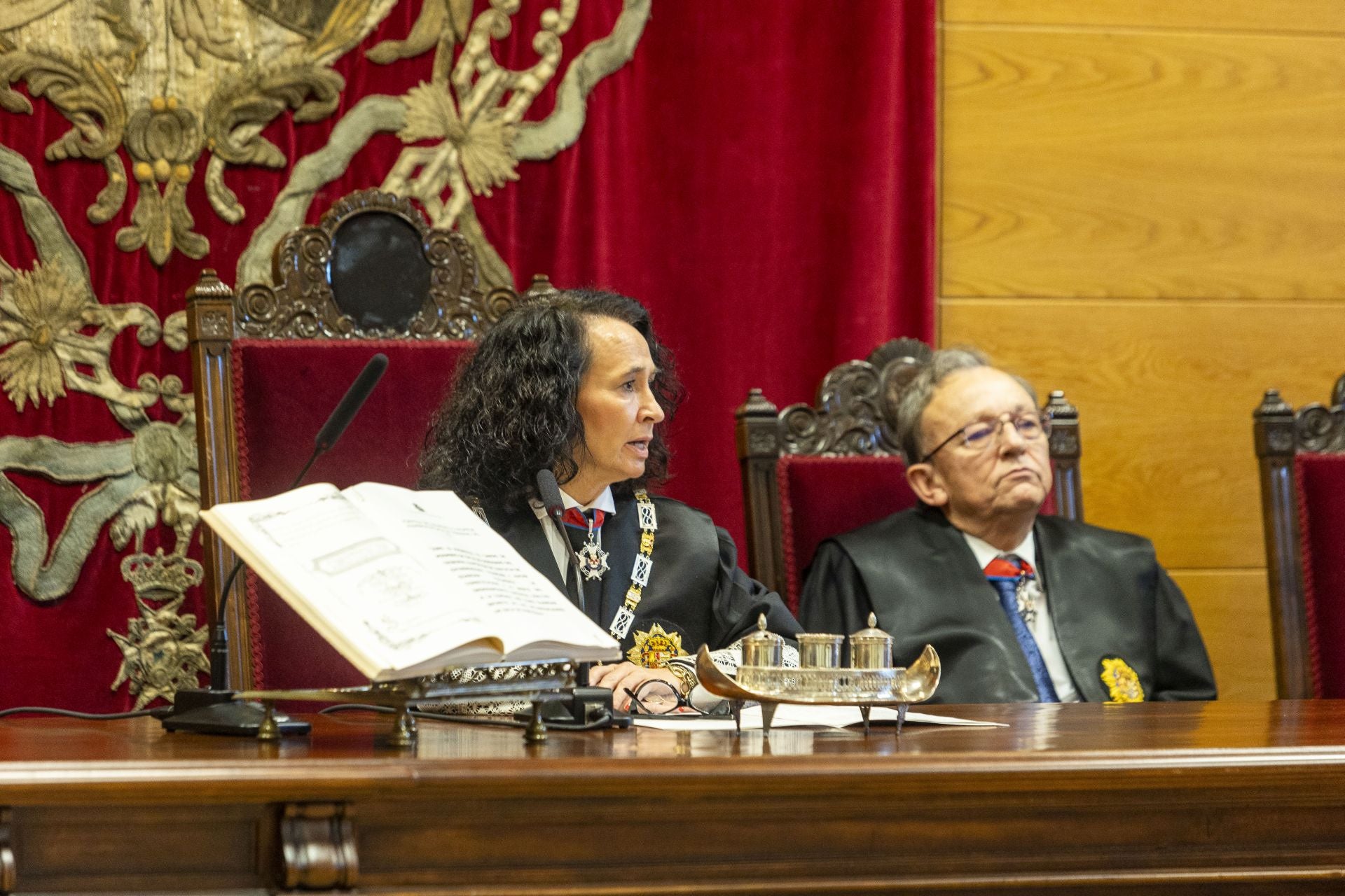 Así ha sido la toma de posesión de los jueces que forman la Sala de Gobierno del TSJEx