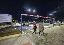 Nuevo aparcamiento entre Pierre de Coubertin y Ronda de la Pizarra, ya abierto.