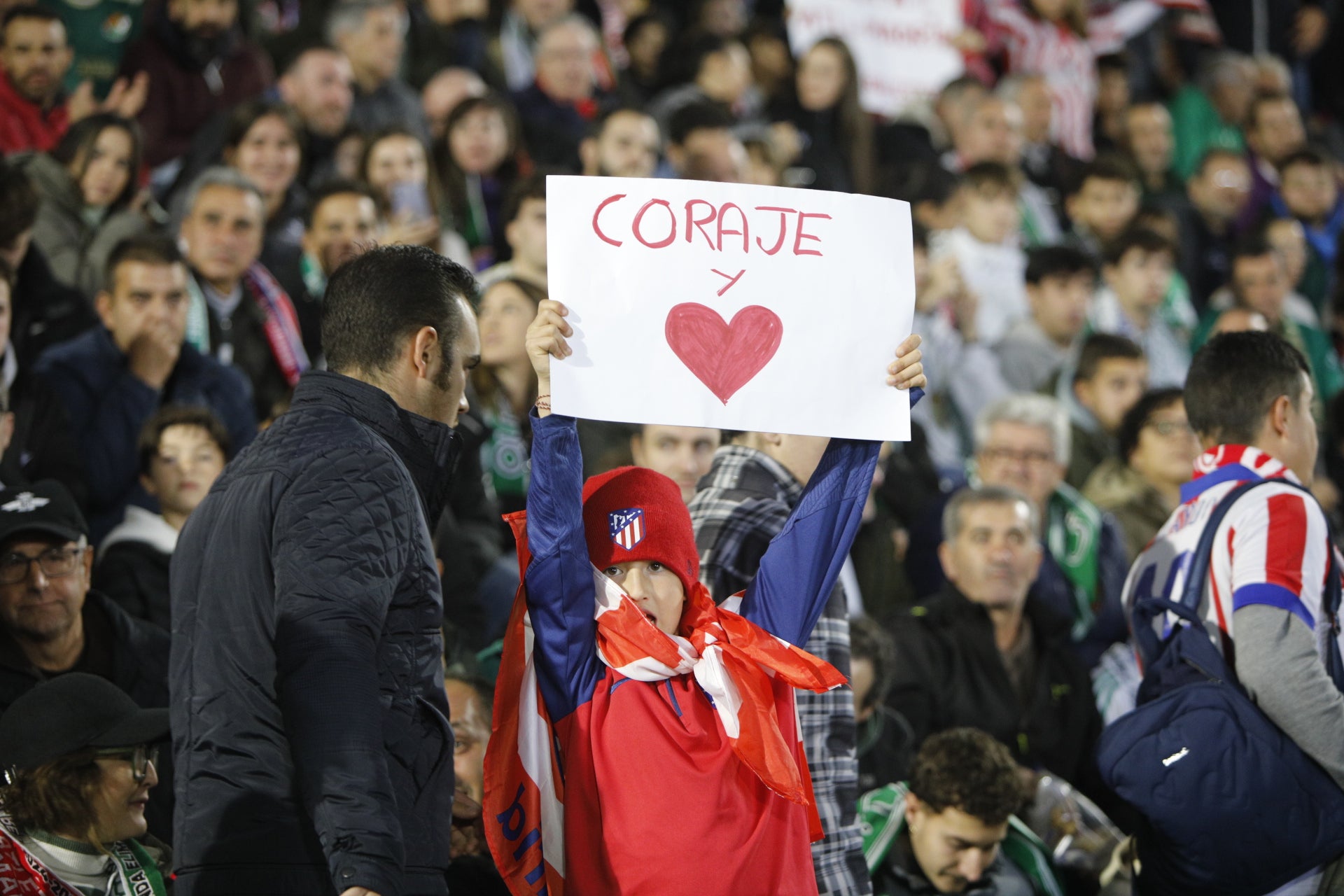 Fotos | Fiesta en Cáceres para recibir al Atlético de Madrid