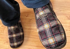 Zapatillas de cuadros para combatir confinamientos.