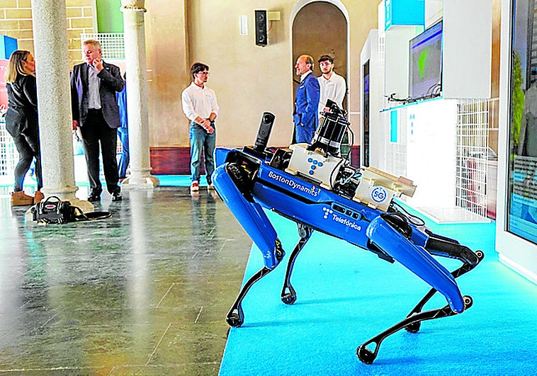 Spot, el robot que rastrea personas ante las catástrofes.