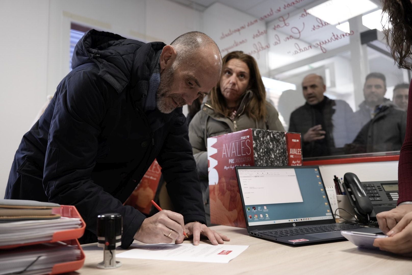 Presentados los avales de las dos candidaturas para liderar el PSOE extremeño