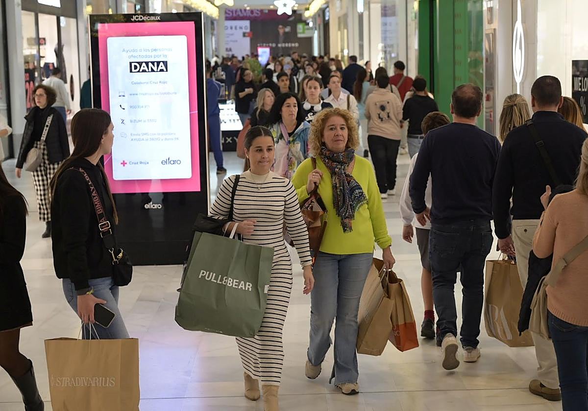 Algunos centros comerciales abrirán los domingos