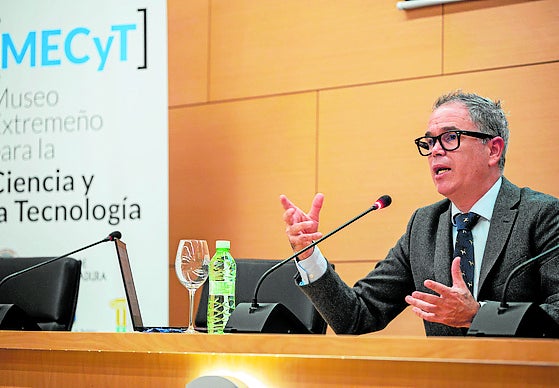 Imagen secundaria 2 - Llega Papa Noel entre guirnaldas y villancicos