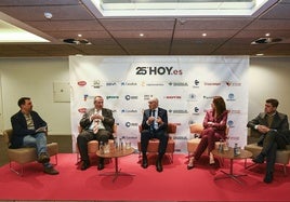 De izquierda a derecha, José Manuel Martín, Alfonso Cortés, Juan Carlos Preciado, Marta Sánchez, y Luis Villafaina