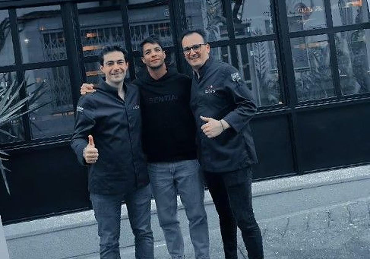 Torres se ha dejado ver en Versátil mientras disfruta de unos días de vacaciones en Extremadura.