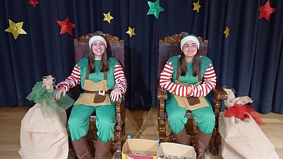Los Elfos de Papá Noel recogieron las cartas de los pequeños ilipenses