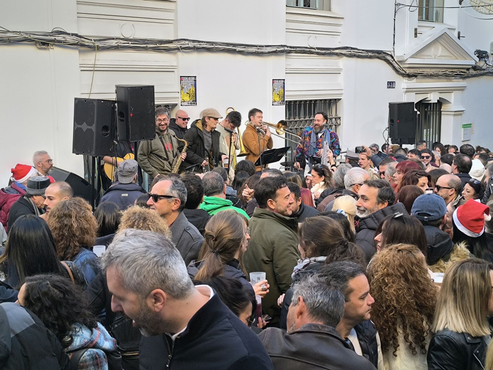 Las calles de Cáceres se llenan con las cañas de Nochebuena