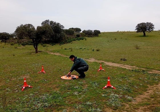 Los agentes de la Guardia Civil utilizaron drones para buscar al vecino de Garlitos.