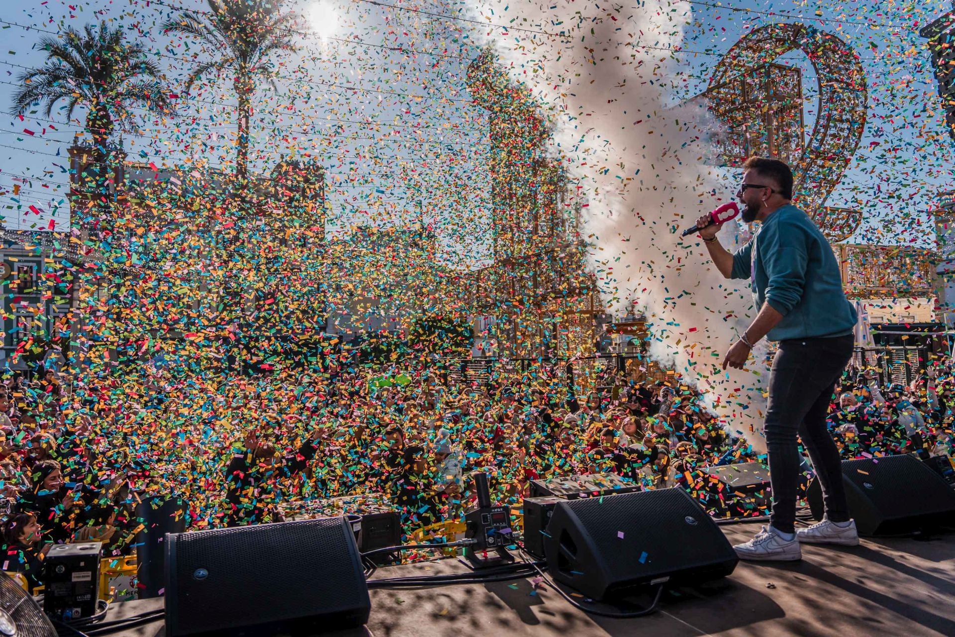 Fiesta de preuvas infantiles en la Plaza de España de Mérida