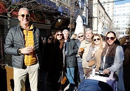 Mucho ambiente en las cañas de la 'Tardevieja' de Cáceres