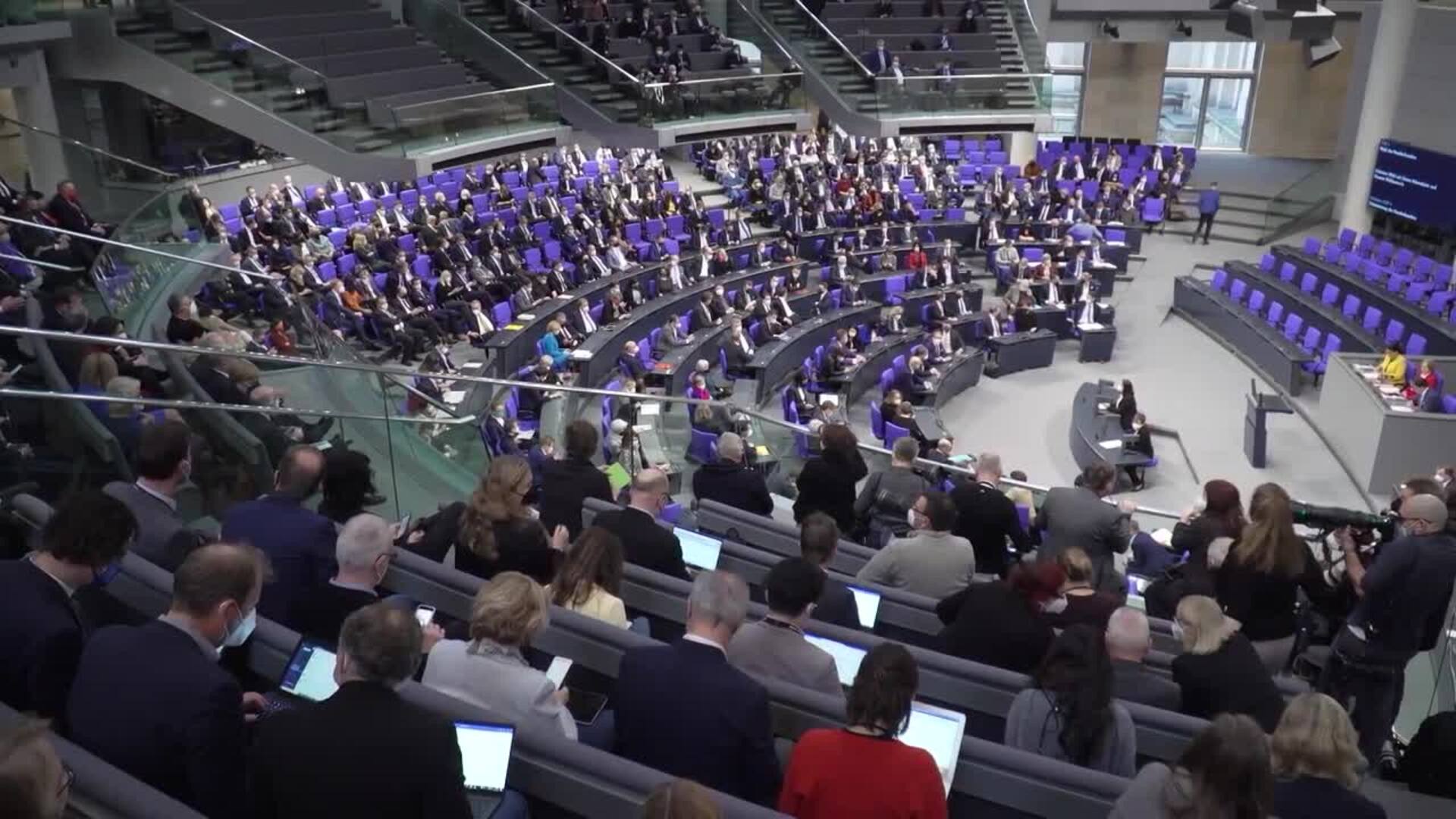 El Bundestag alemán aprueba un proyecto de ley para facilitar la deportación de migrantes