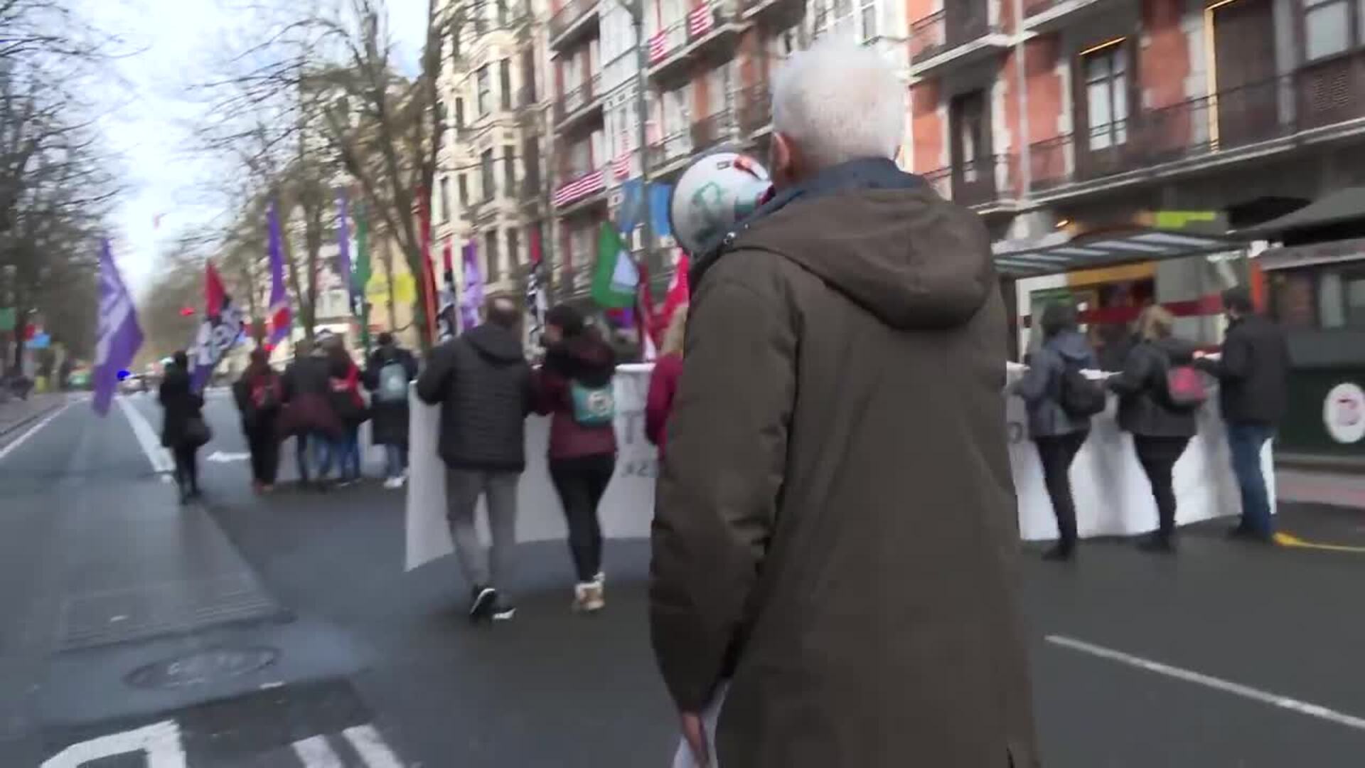 Multitudinaria manifestación de trabajadores del sector público vasco en Bilbao