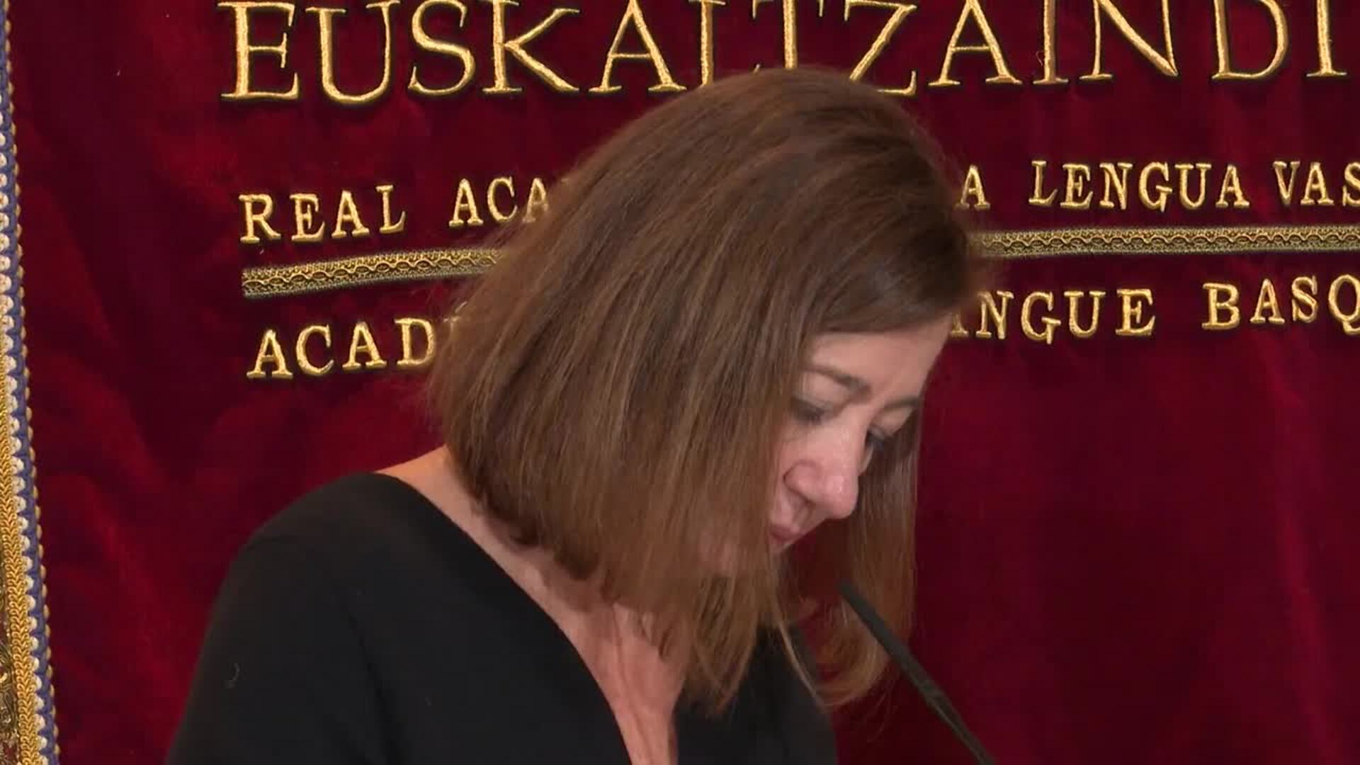 El Congreso y Euskaltzaindia promoverán el euskera en los textos jurídicos
