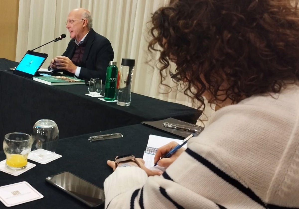 Antonio Rubio, promotor de Uninde, en la presentación del proyecto.