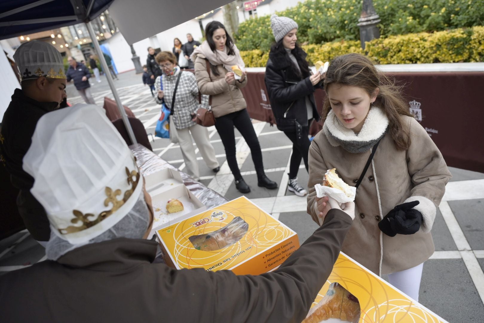 Fotos | Roscón de Reyes para todos en Badajoz