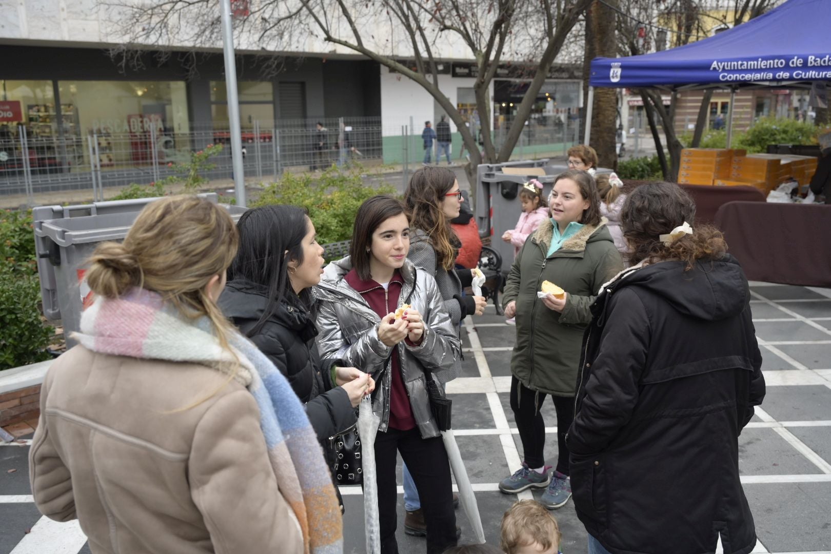 Fotos | Roscón de Reyes para todos en Badajoz