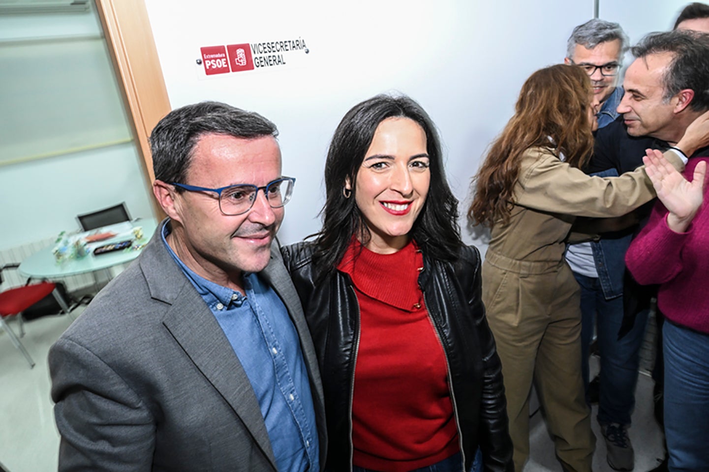 Fotos | Gallardo celebra su victoria en las primarias del PSOE de Extremadura