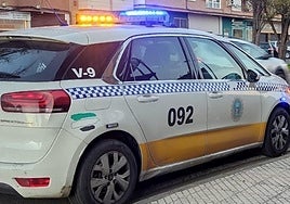 Imagen de archivo de una patrulla de la Policía Local de Badajoz.