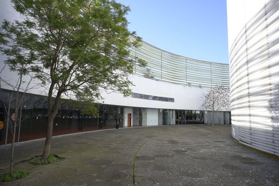 Palacio de Congresos donde se ubicará el centro de salud Los Pinos.