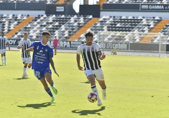 Carlos Cordero la temporada pasada en un partido del Badajoz.