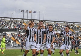 Ginés volvió a marcar para el Badajoz en Olivenza.