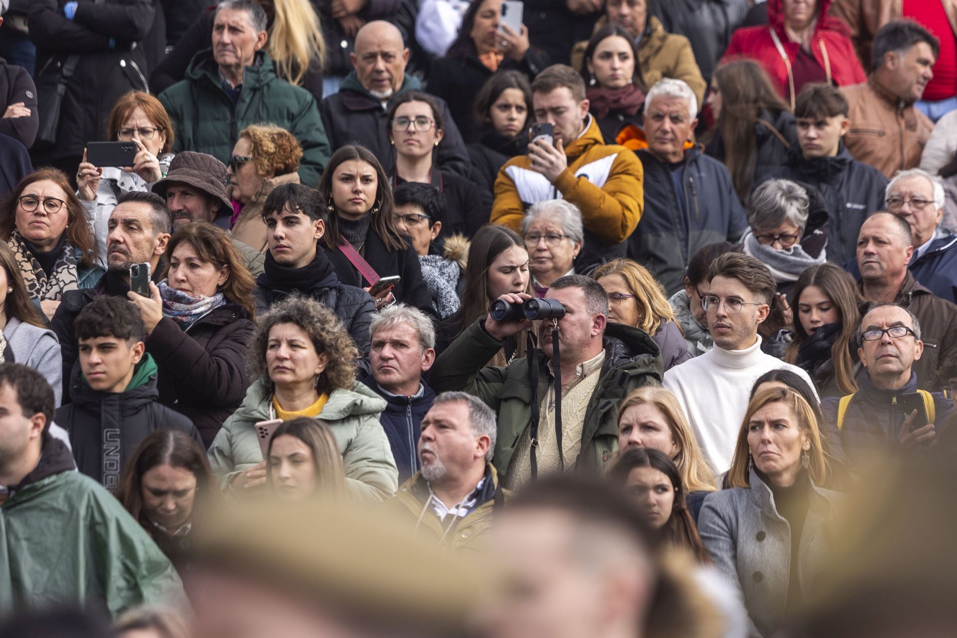 Fotos | Búscate en la jura de bandera en el Cefot de Cáceres