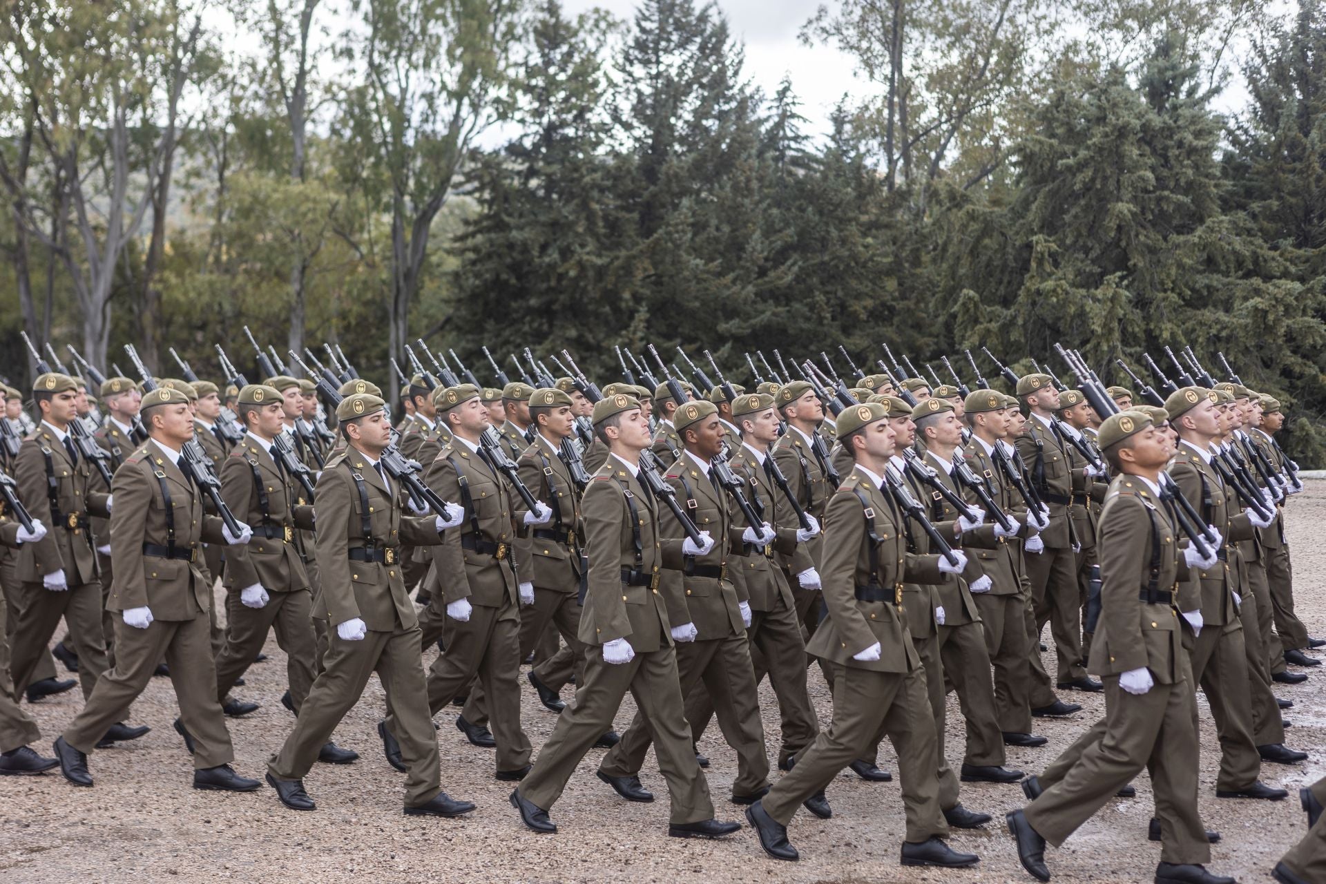 Fotos | Búscate en la jura de bandera en el Cefot de Cáceres