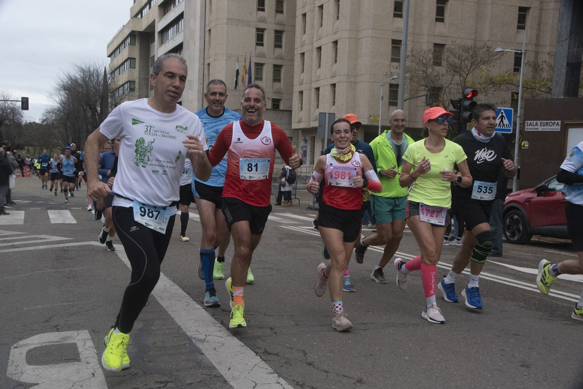 Búscate en La Vuelta al Baluarte de Badajoz (II)