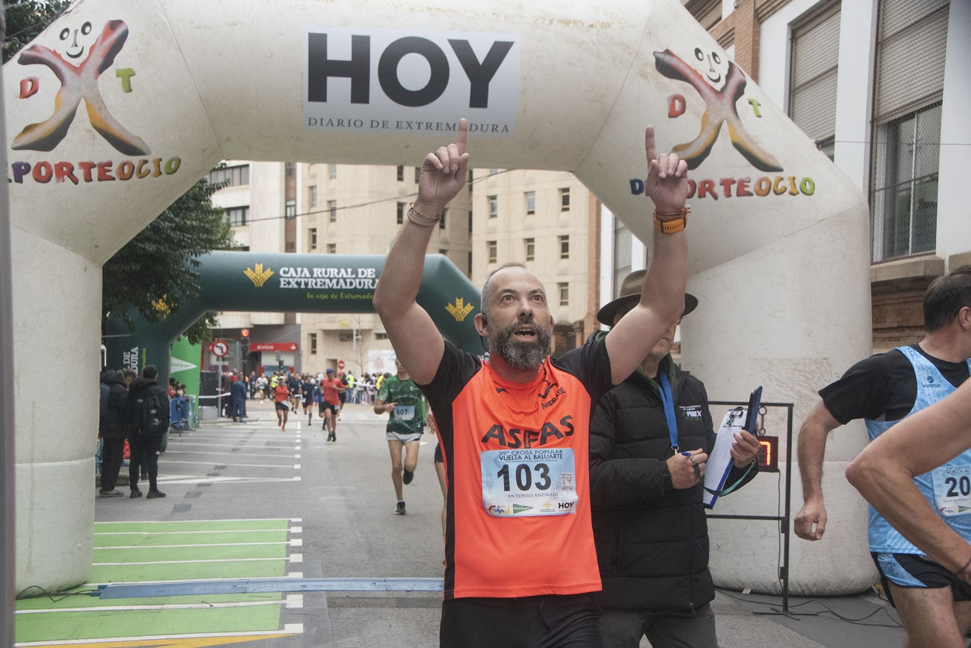Búscate en La Vuelta al Baluarte de Badajoz (II)