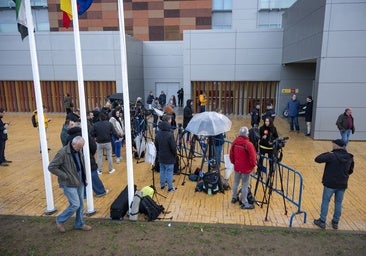 Biedma pide a Moncloa información sobre el trabajador que llamó «querido hermanito» a Azagra