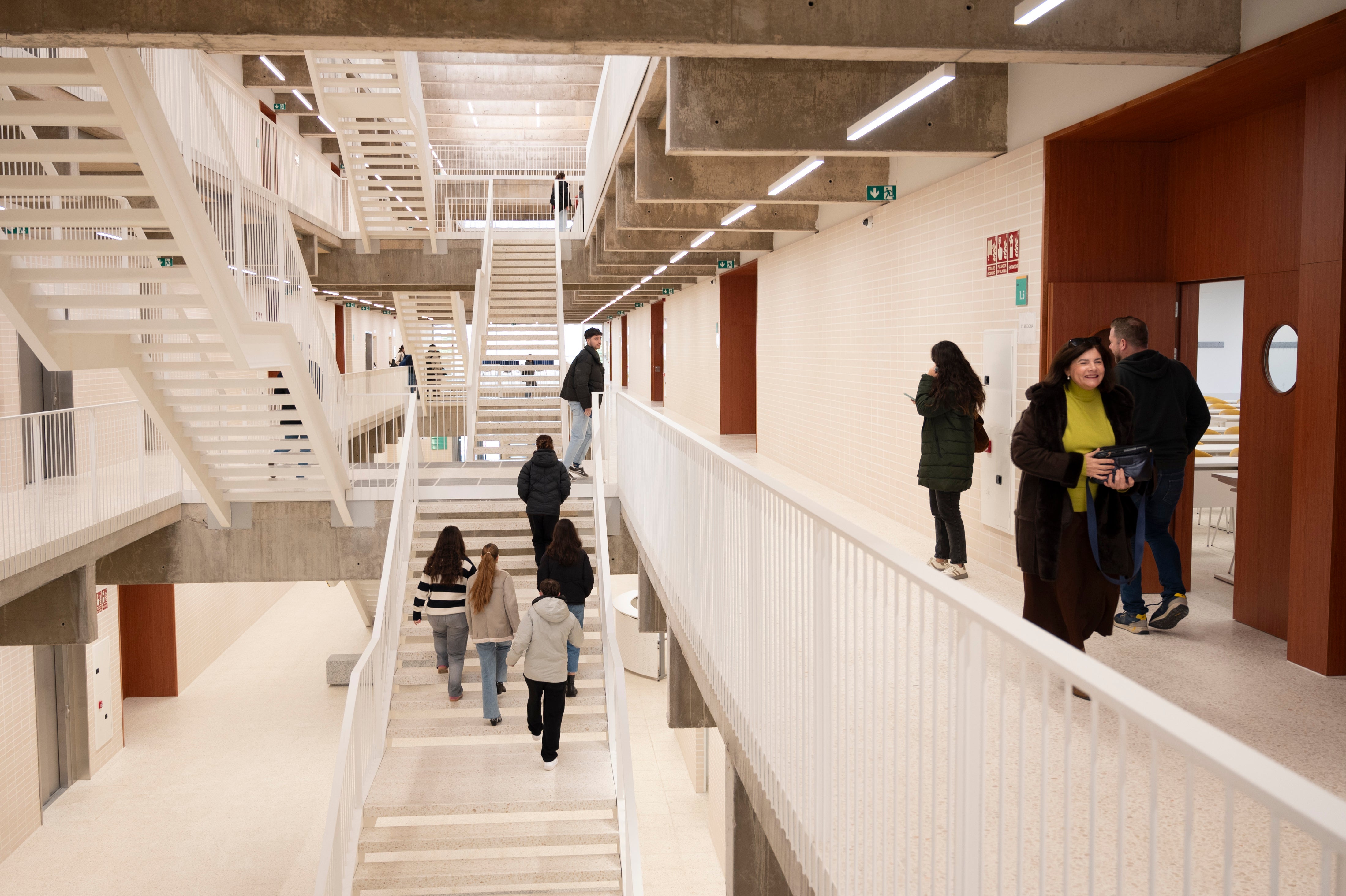 Fotos | Los estudiantes de Medicina, Enfermería y Fisioterapia estrenan las aulas de la nueva facultad