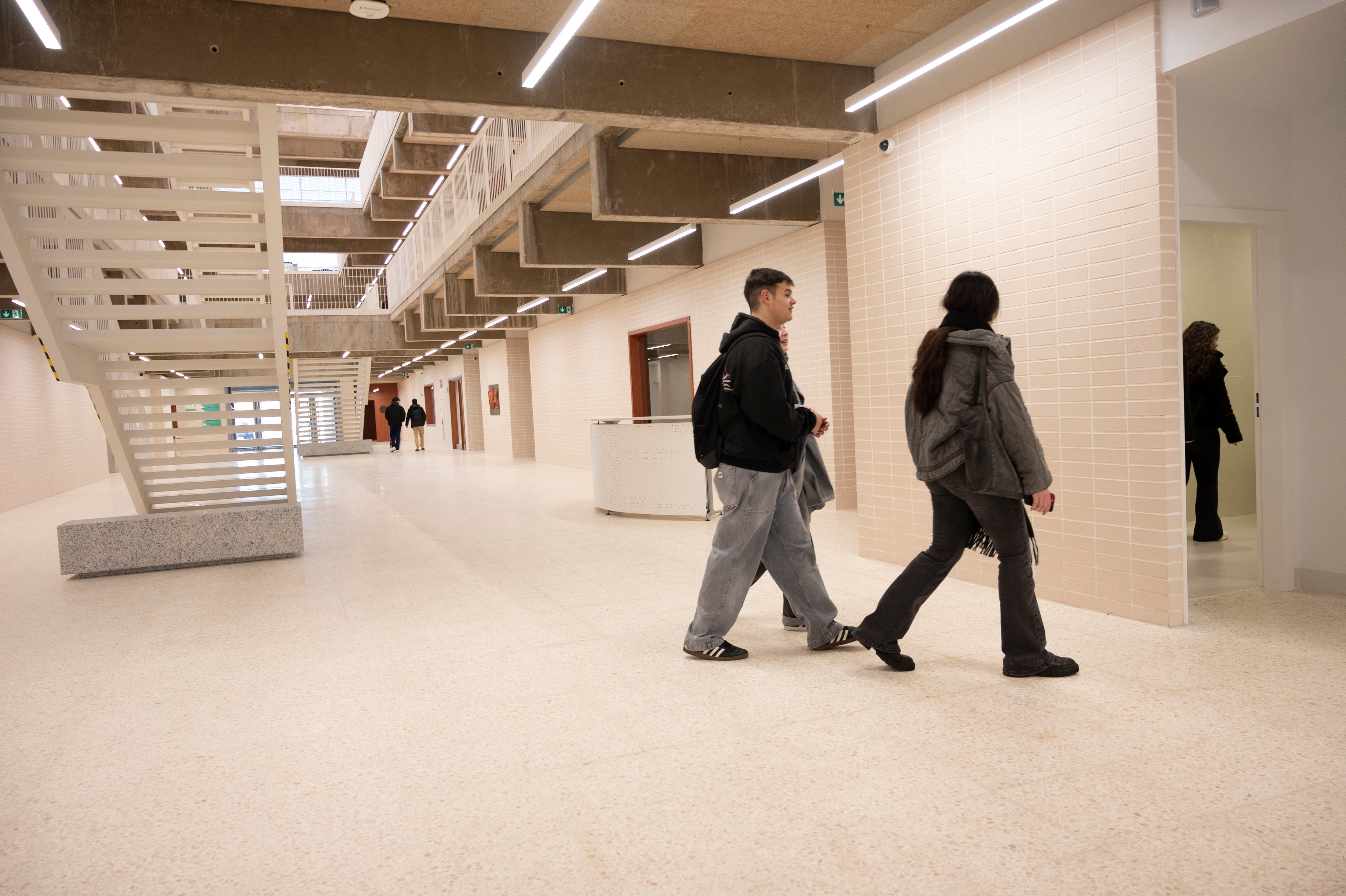 Fotos | Los estudiantes de Medicina, Enfermería y Fisioterapia estrenan las aulas de la nueva facultad