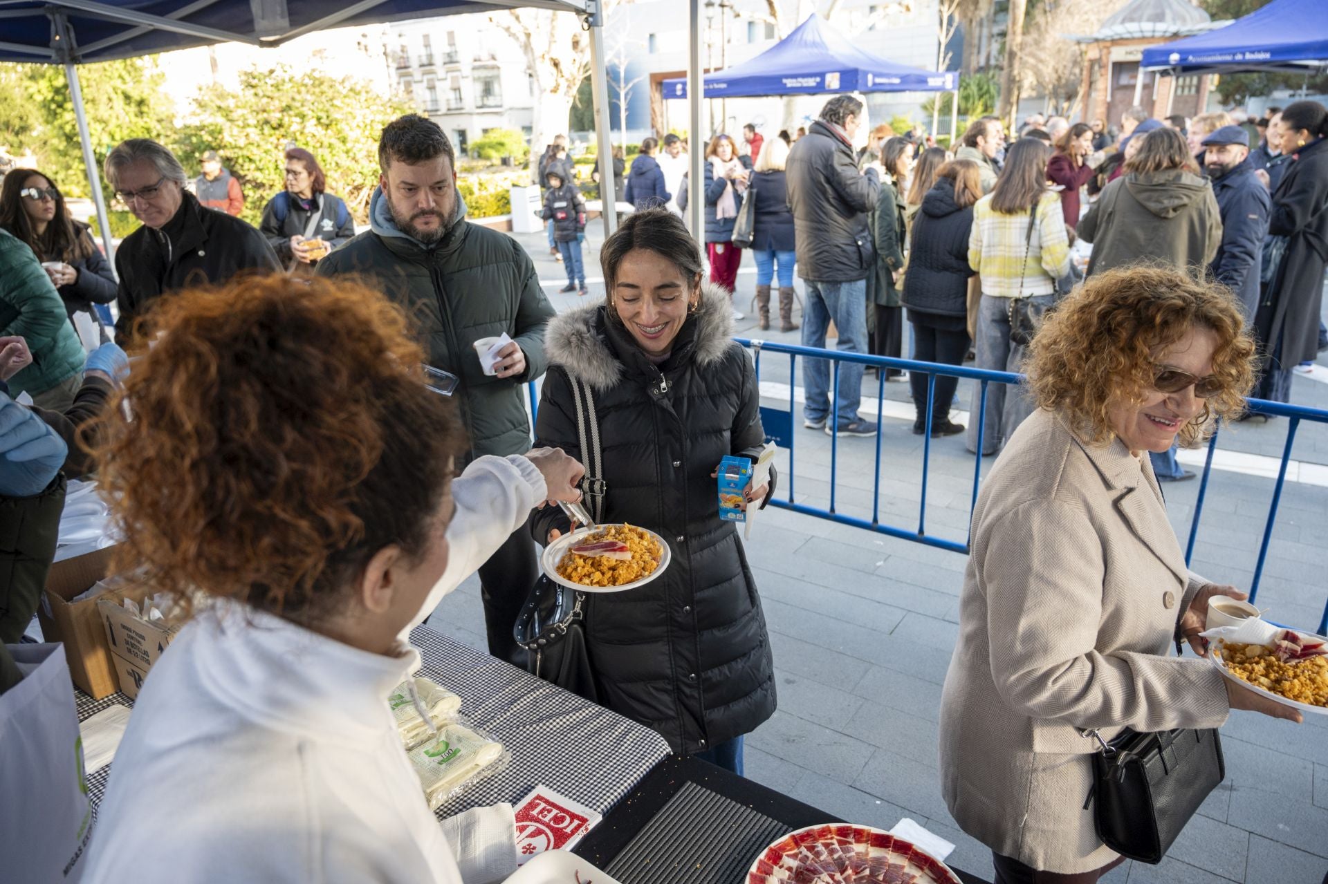 Así ha sido la degustación de las migas extremeñas más solidarias en Badajoz