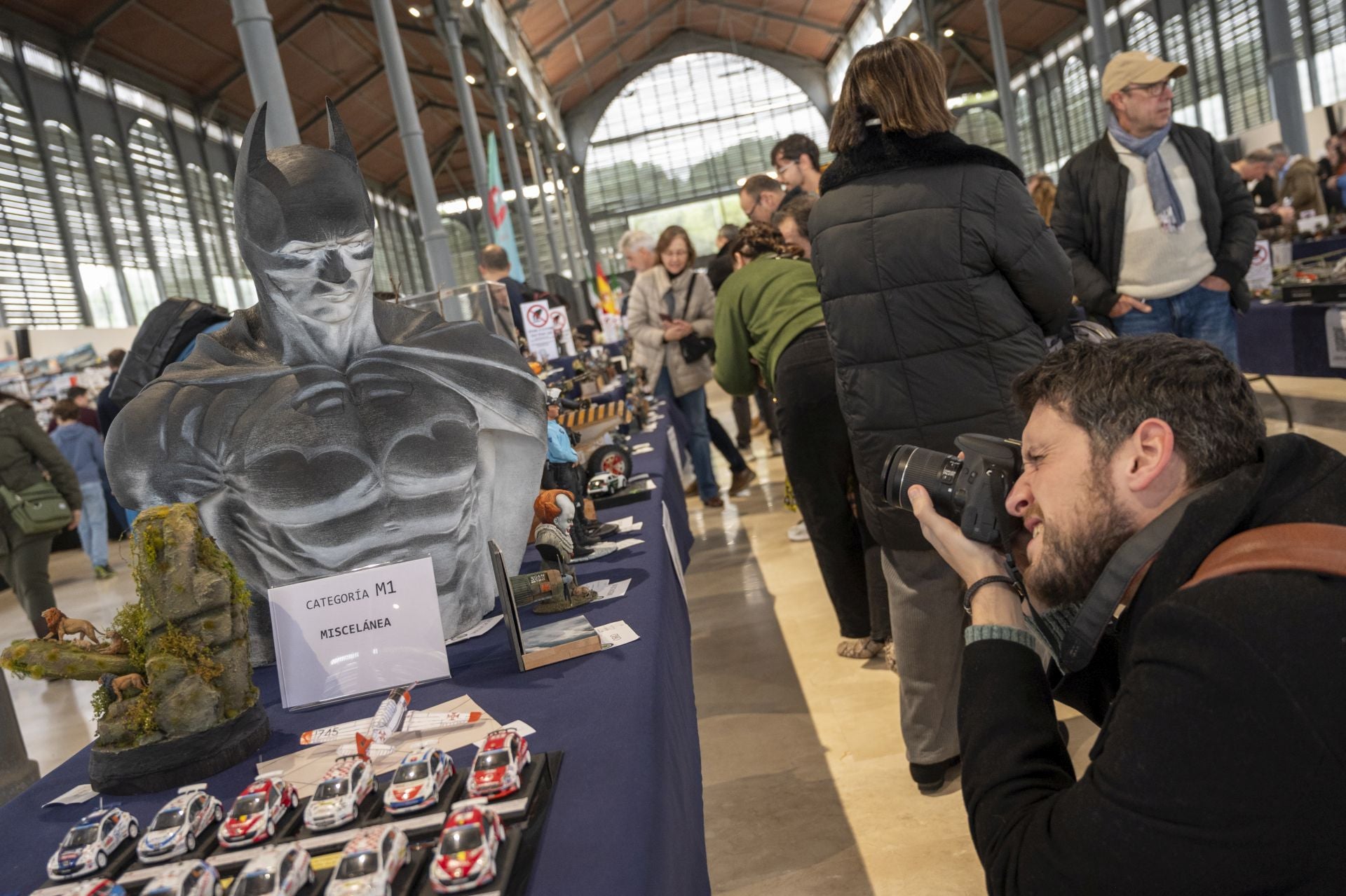 600 maquetas de todo el mundo se exponen en el concurso de modelismo de Badajoz