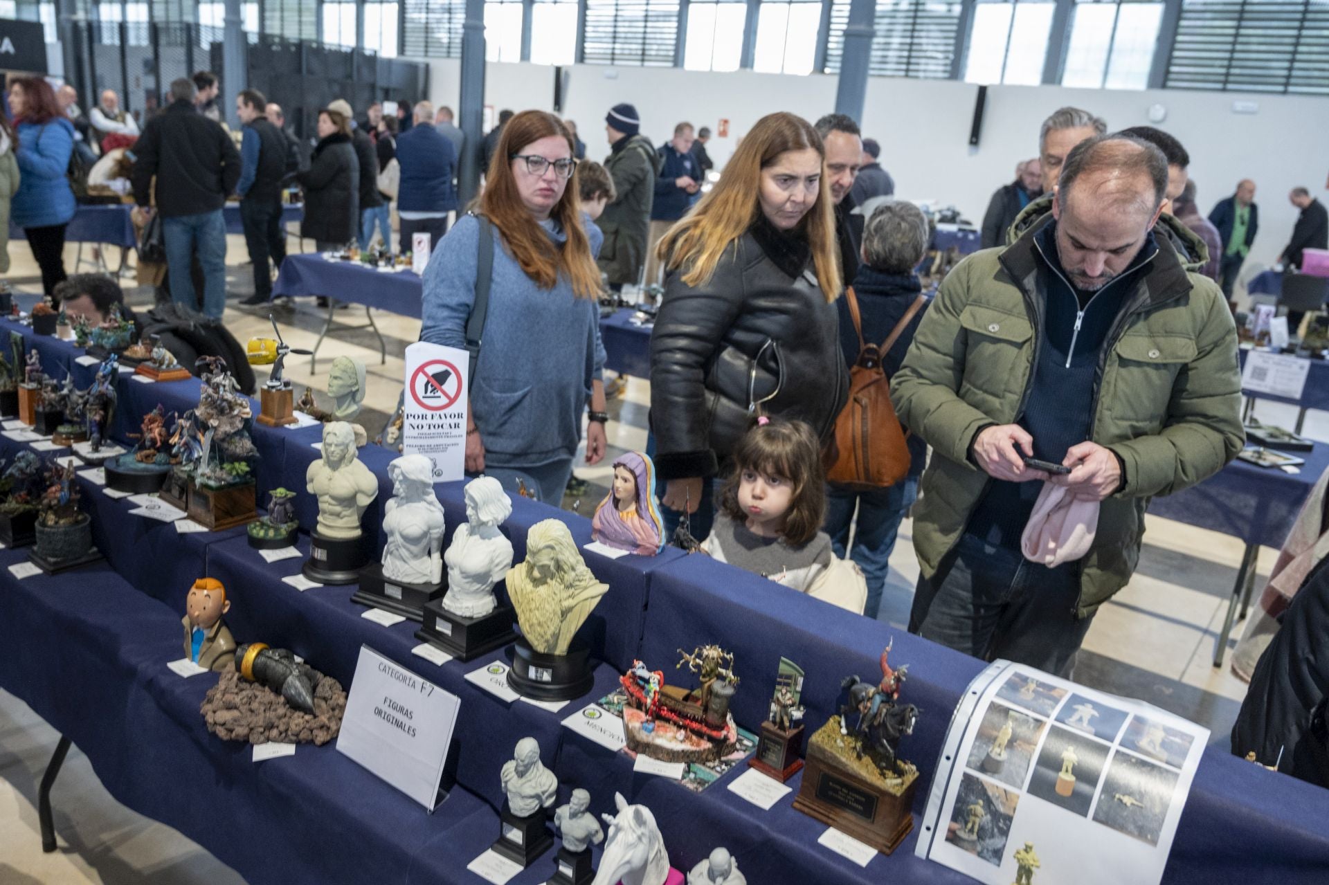 600 maquetas de todo el mundo se exponen en el concurso de modelismo de Badajoz