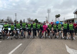 Rubén Tanco con los integrantes del Tany Nature, equipo con el que también está vinculado, justo antes de la salida.