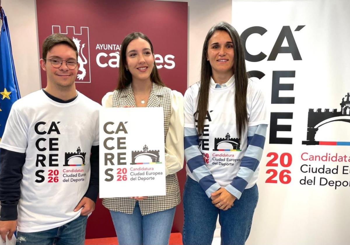 Guillermo Gracia, Noelia Rodríguez y Tatiana Fernández, ayer.