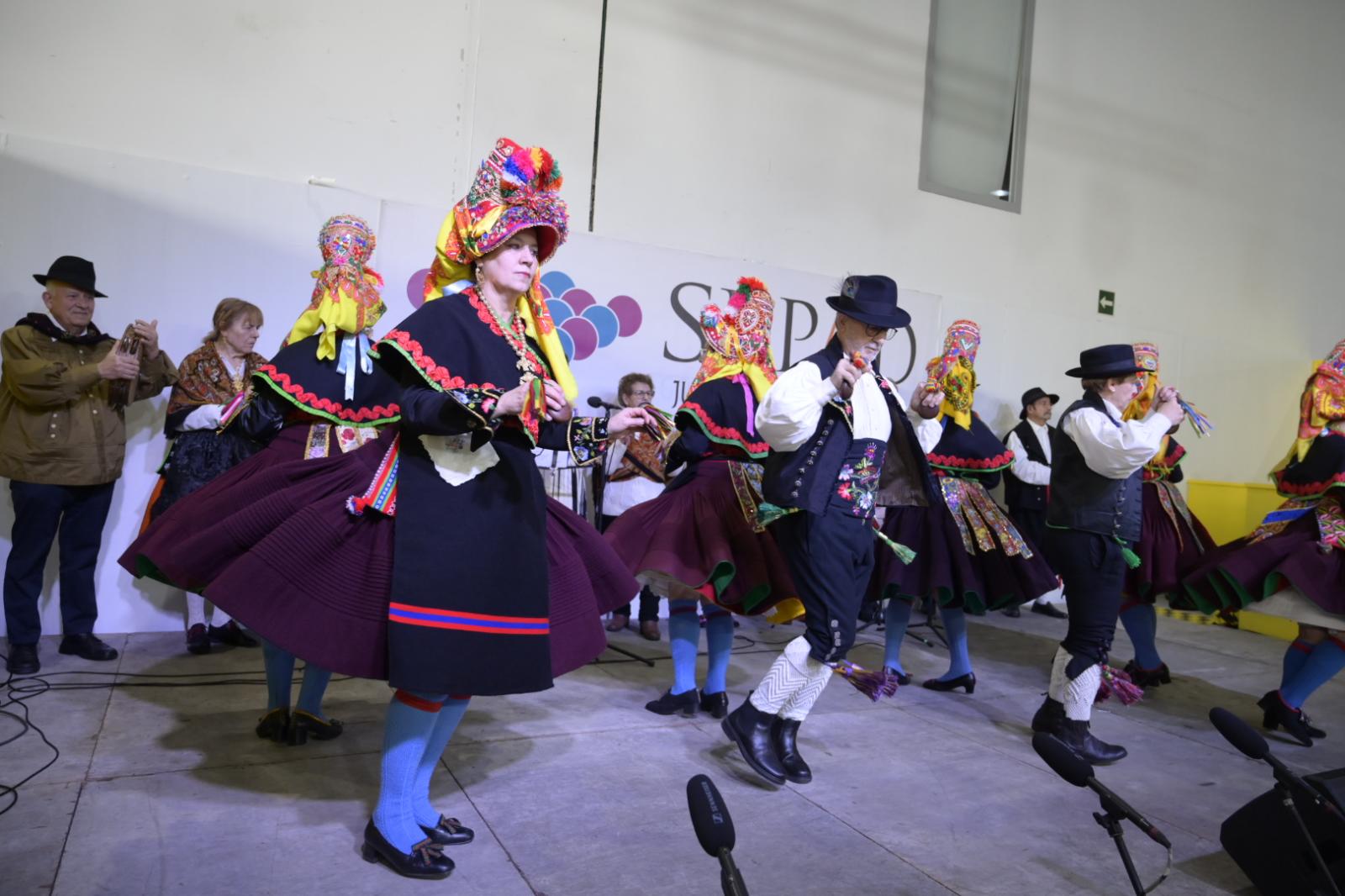 La primera jornada de la Feria de los Mayores de Extremadura 2025, en imágenes