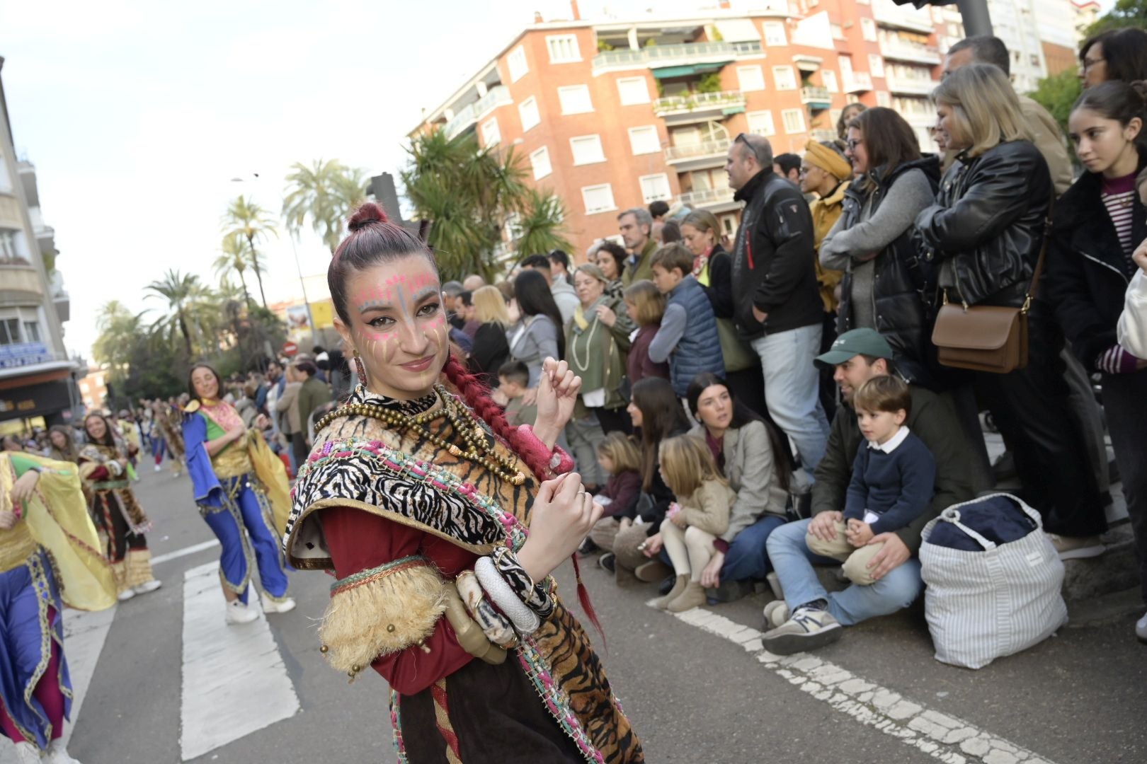 Así ha sido el desfile de comparsas con motivo de Las Candelas de Santa Marina