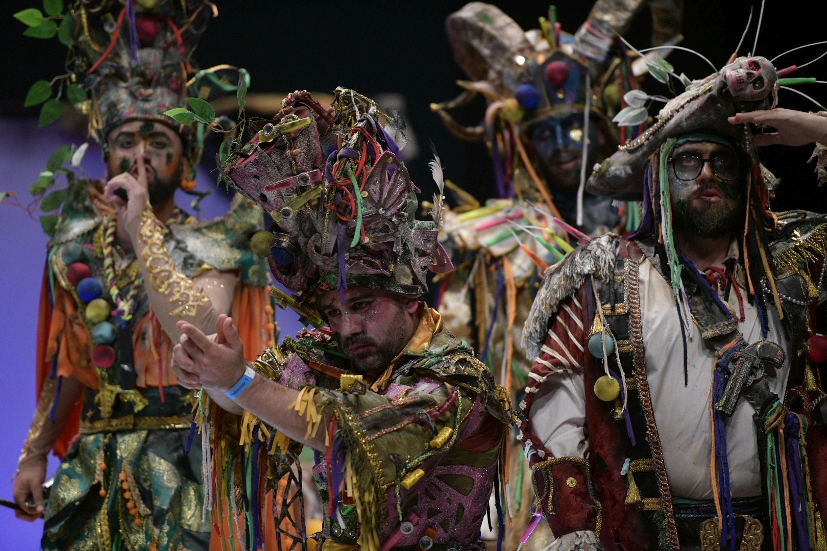 Actuación de la murga Sa Tersiao en el primer día de preliminares del Concurso de Murgas del Carnaval de Badajoz 2025. 