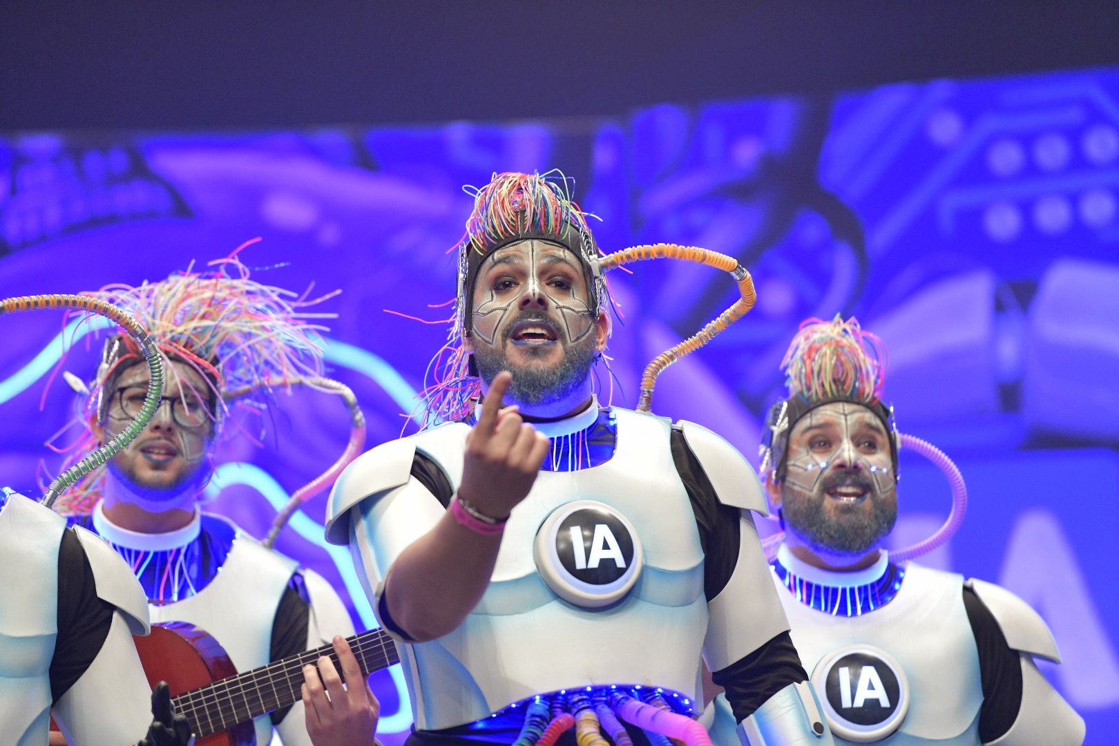 Actuación de la murga Marwan el segundo día de preliminares del Concurso de Murgas del Carnaval de Badajoz 2025. 