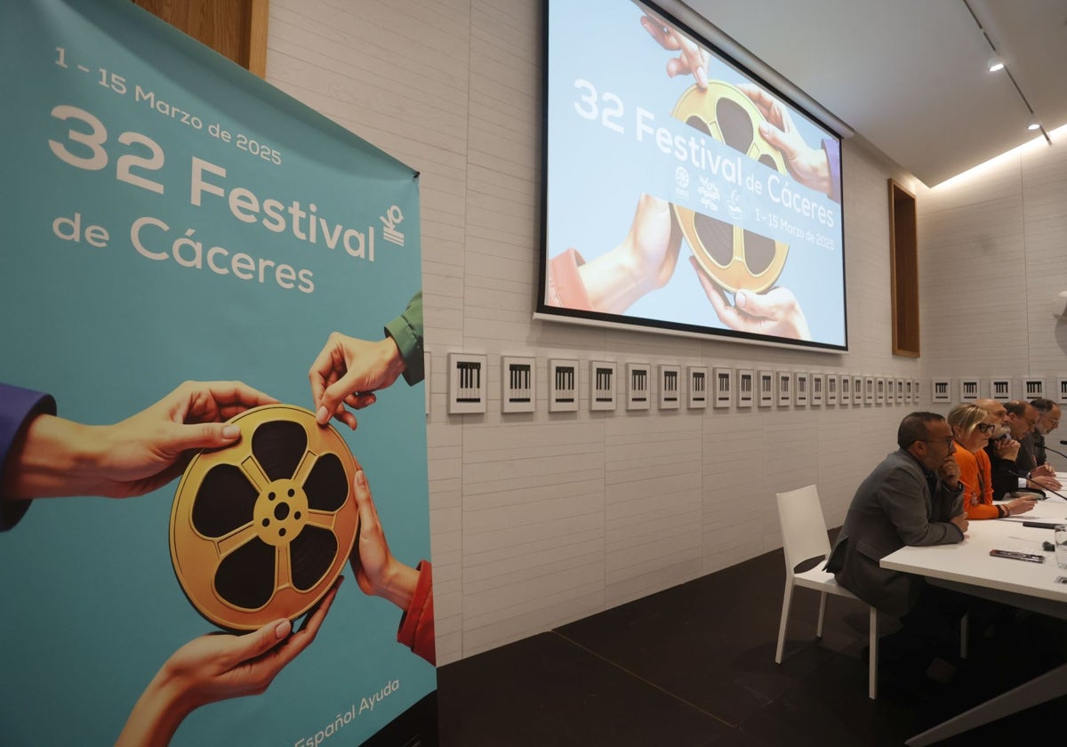 Presentación del Festival de Cine Español de Cáceres en el Museo Helga de Alvear.