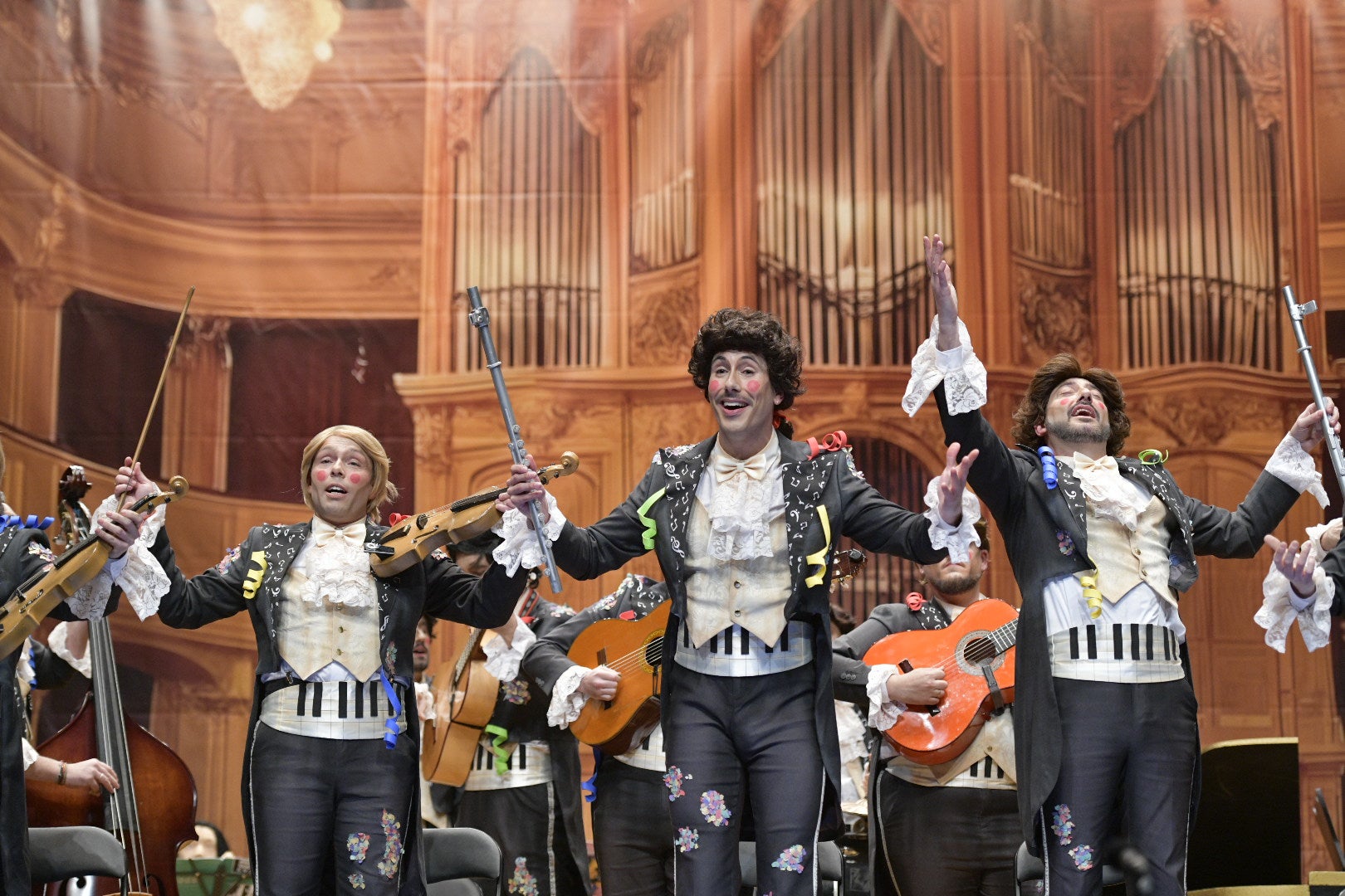 Actuación de Al Maridi el tercer día de preliminares del Concurso de Murgas del Carnaval de Badajoz 2025. 