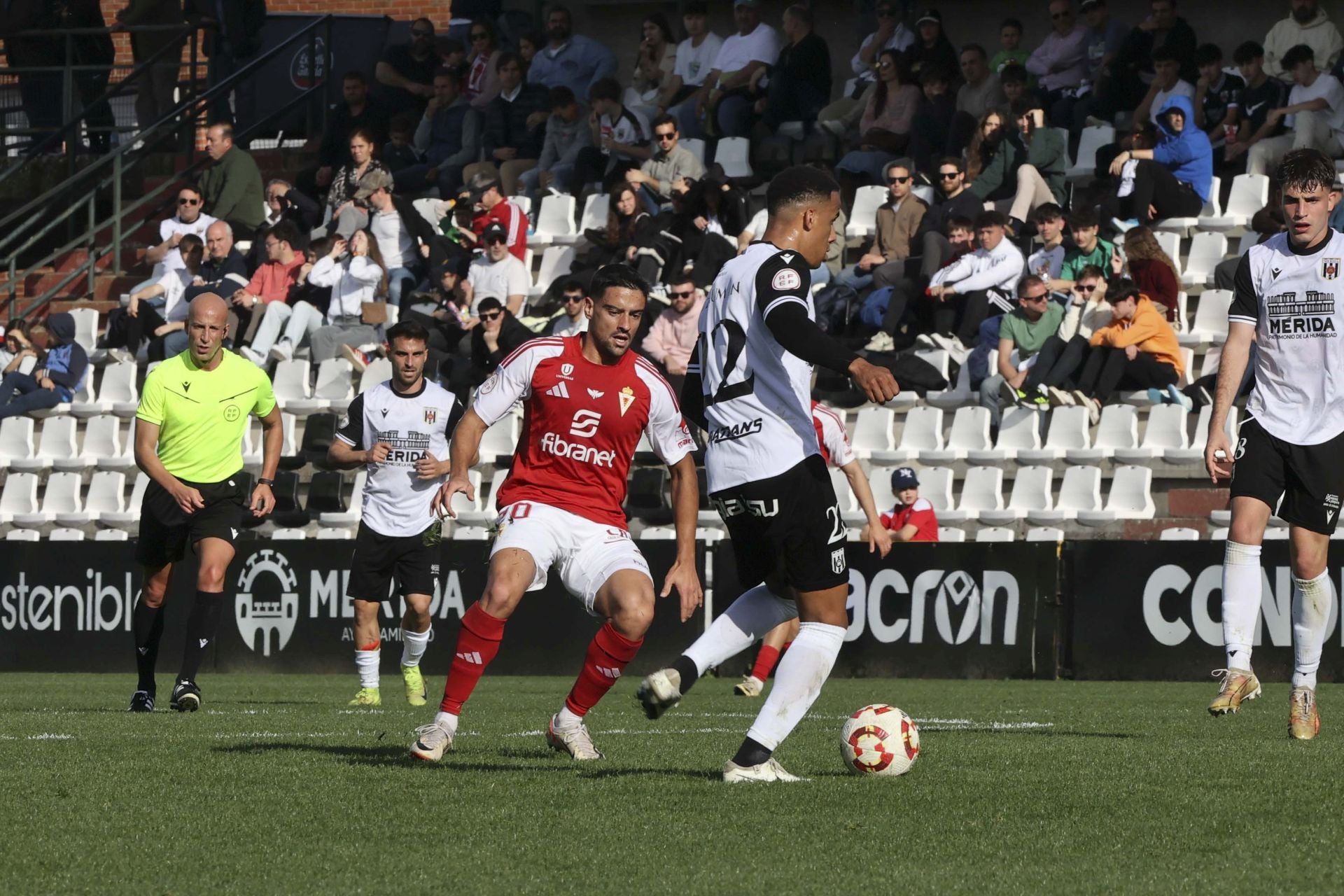 El Mérida cae en el Romano ante el Murcia (1-4)