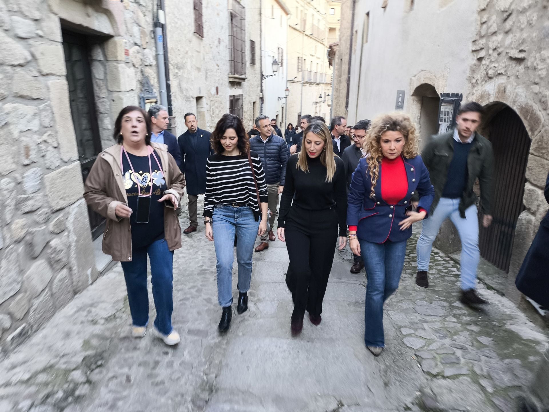 María Guardiola e Isabel Díaz Ayuso visitan Trujillo