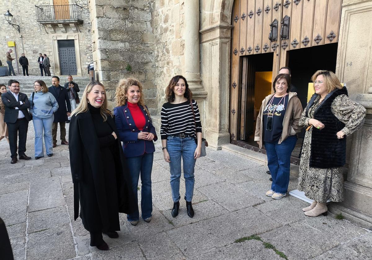 María Guardiola e Isabel Díaz Ayuso visitan Trujillo