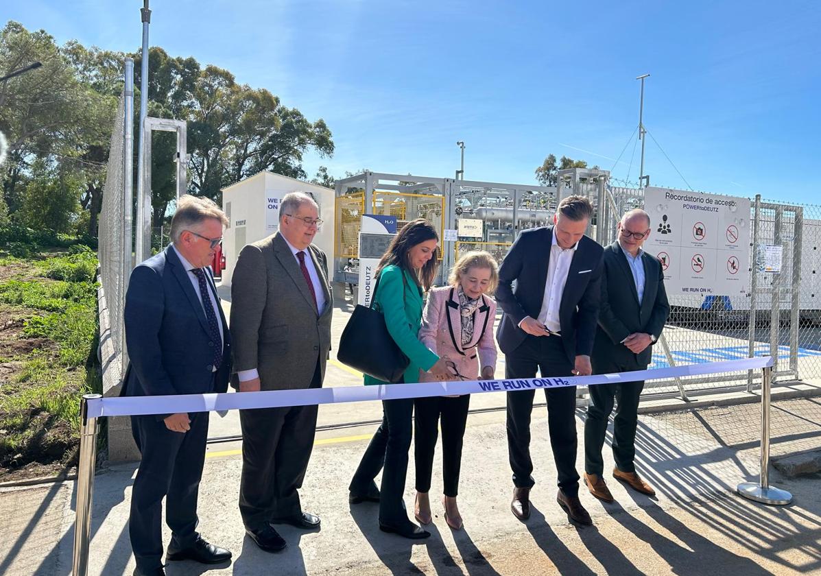 La inauguración de la planta de hidrógeno verde ha tenido lugar este miércoles.