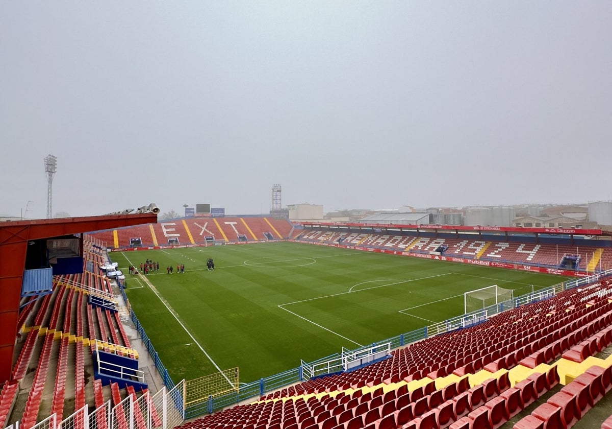 El Francisco de la Hera será el escenario del derbi entre el Extremadura y el Badajoz.