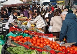 Mercadillo en Vegas del Mocho.